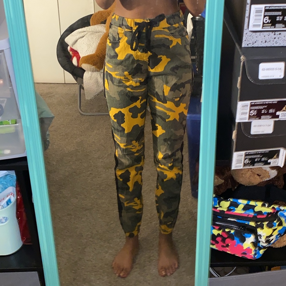 Fashionova Camo Pants